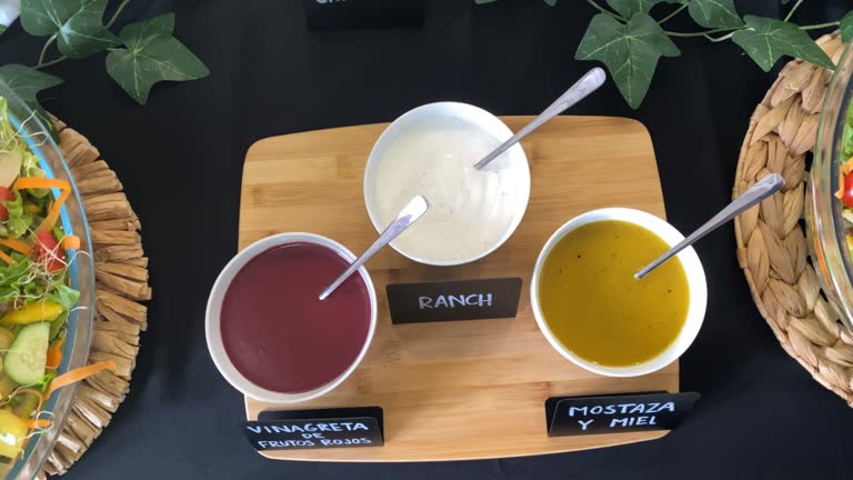 Recetas de Dips y Salsas Caseras para Acompañar tus Platos